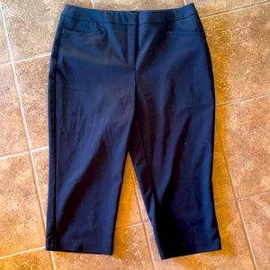 Chico s black fabulously slimming Capri s